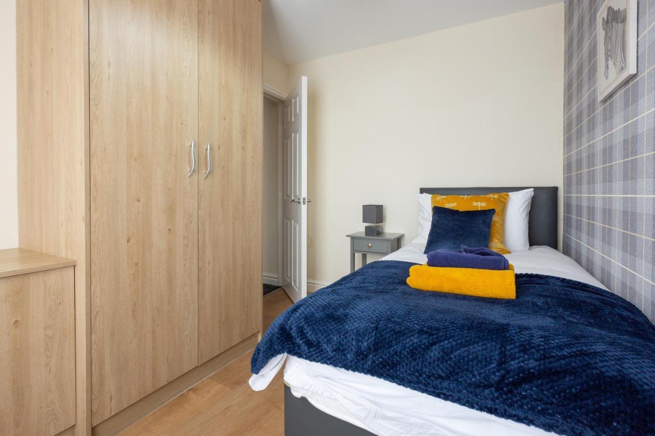 Oxheys House - 5 Bedrooms Contractors Parking Preston  Exterior photo